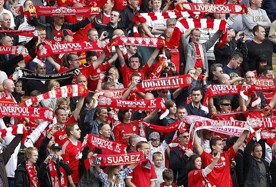 安东尼·戴维斯受伤后，老鹰转向独行侠内线球员寻求阵容补强