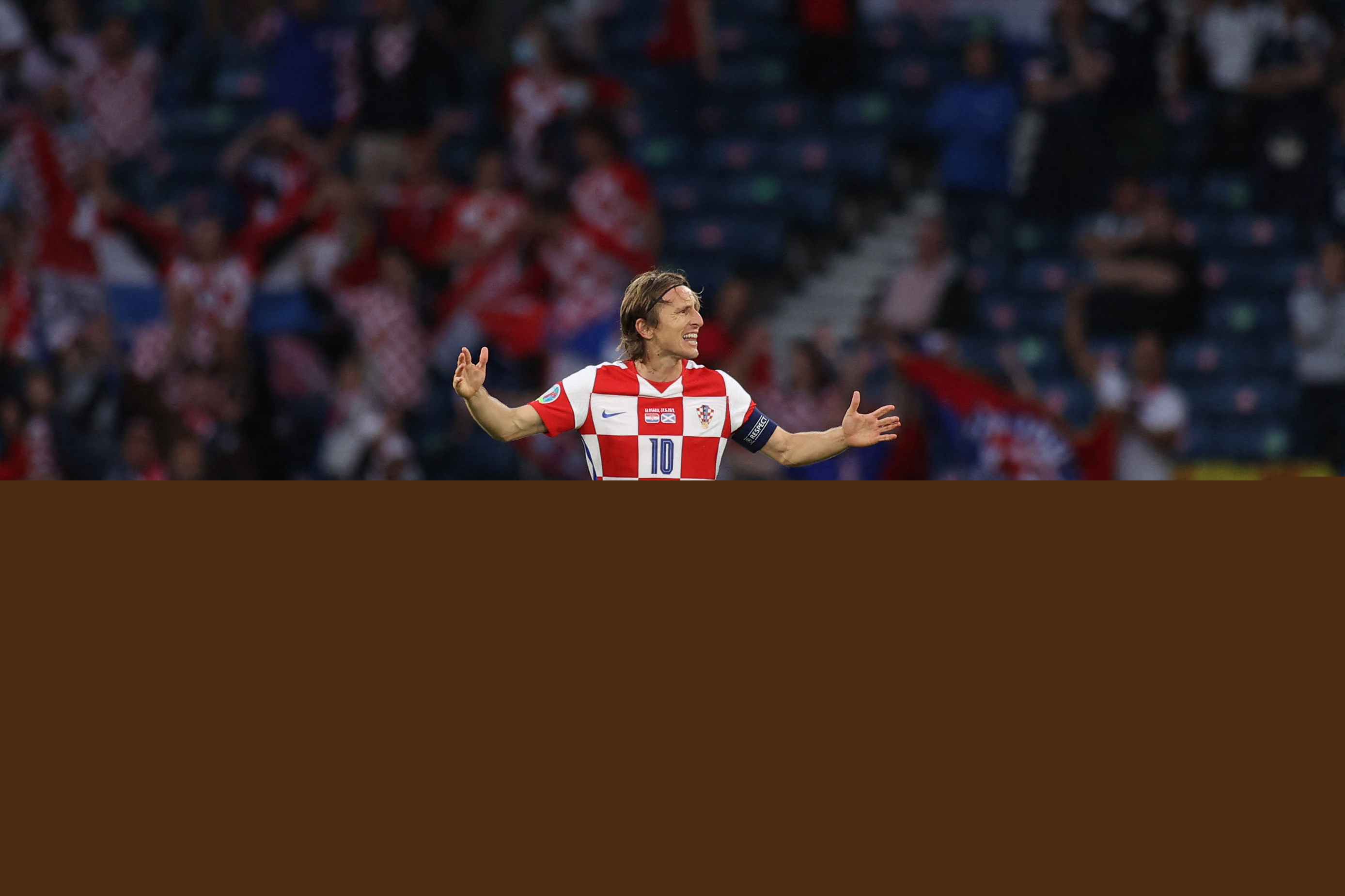 罗尔费斯：药厂解雇滕哈格不因为成绩，是因看不到成功的信念