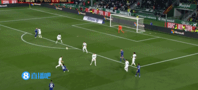 海廷加：奥斯梅恩和伊布、德罗巴一样强大，始终是一个威胁