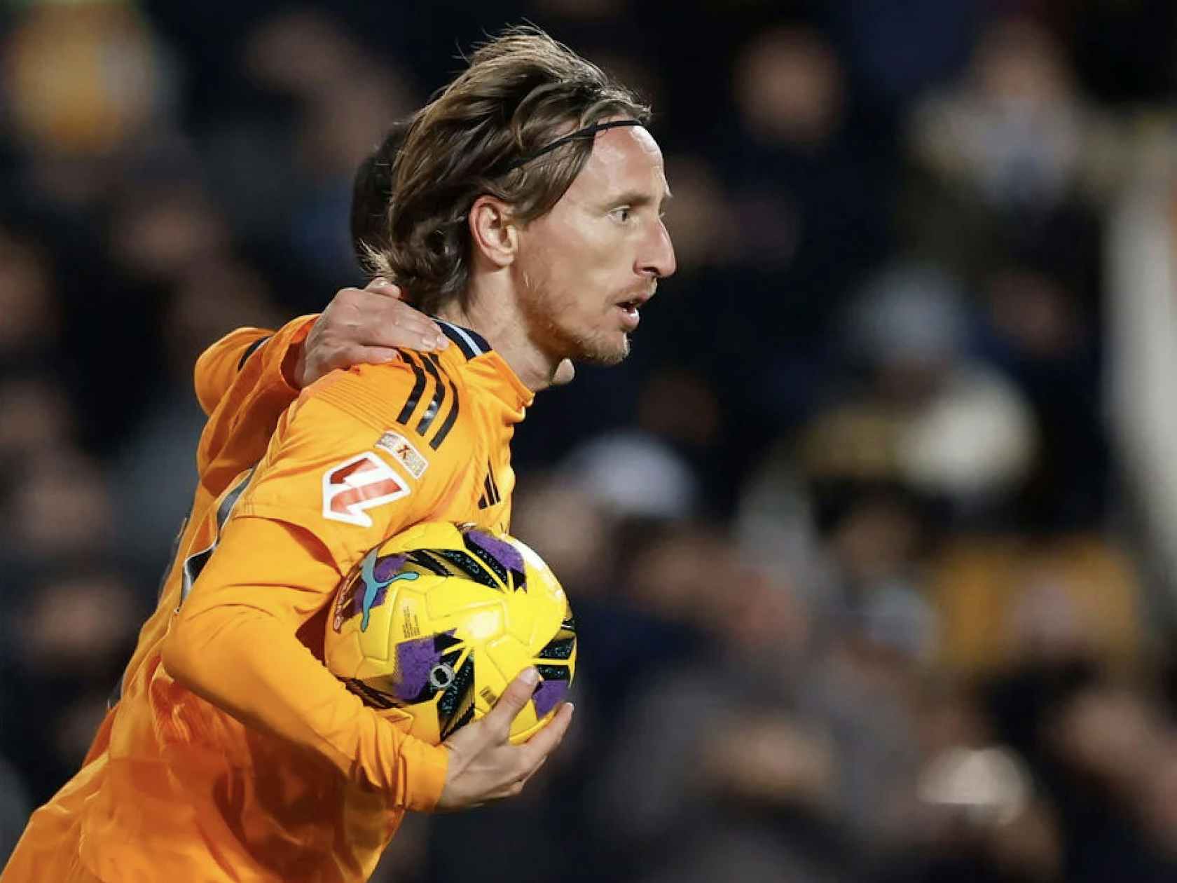 4-3！欧洲最神奇球队诞生：开局5轮0胜进降级区！如今升至第3争冠