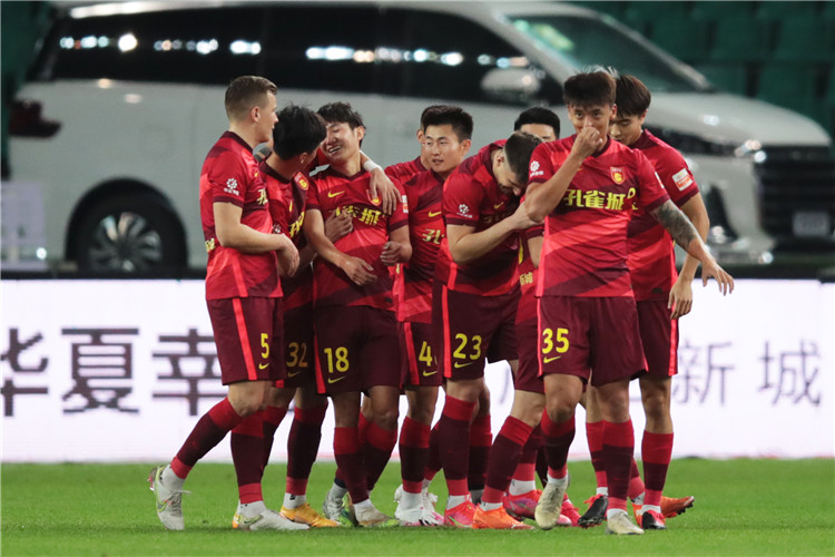 [中超]第21轮：上海海港4-1河南队 集锦