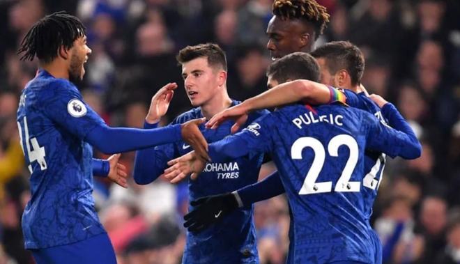 库尔图瓦生涯17次对阵曼城全部丢球，从未完成零封